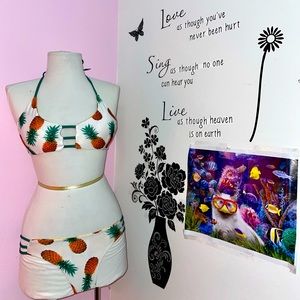 Padded 
Reversible Pineapple 🍍 Bikini ❤️